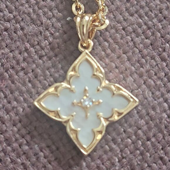 Neiman Marcus 14K Gold Plated CZ Clover Mother of Pearl Pendant - Picture 3 of 6